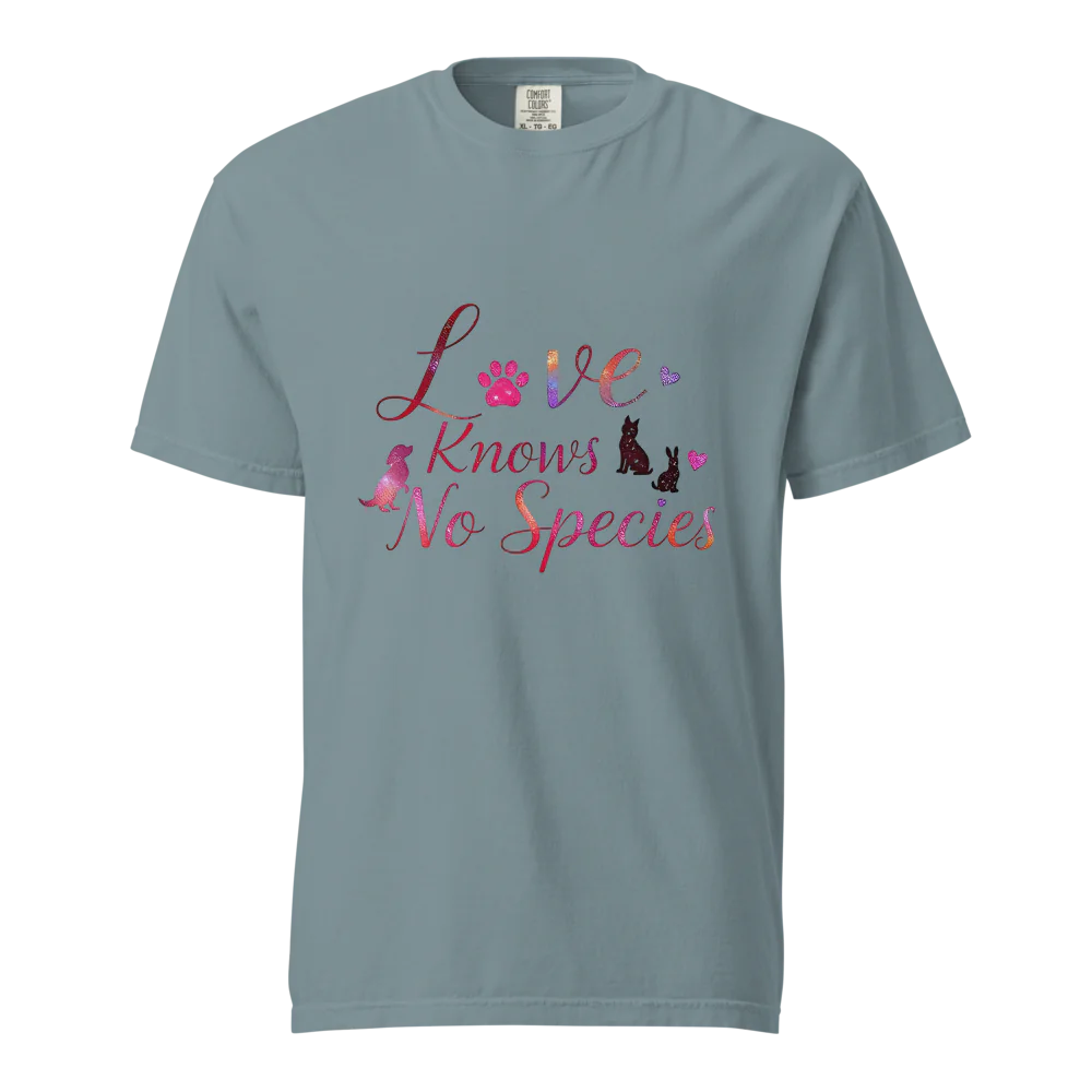 El amor no conoce especies – Amor a las mascotas | Camiseta unisex de tejido grueso | 100 % algodón