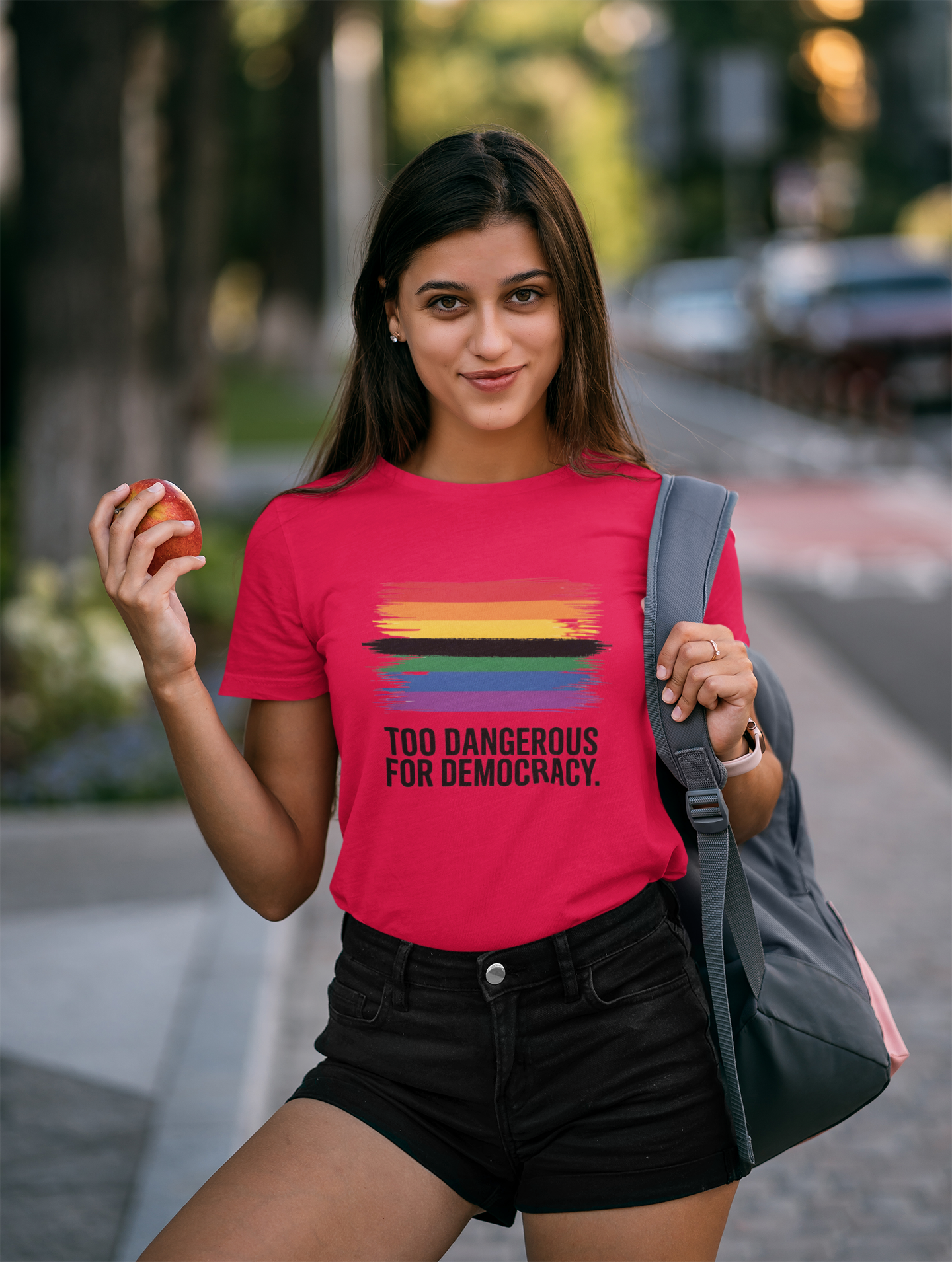 Demasiado peligroso para la democracia | Camiseta unisex de algodón orgánico