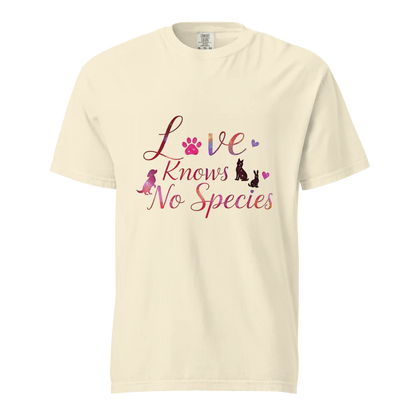El amor no conoce especies – Amor a las mascotas | Camiseta unisex de tejido grueso | 100 % algodón